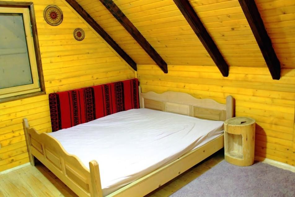 Лоджи Triangle Woodhouse Плав